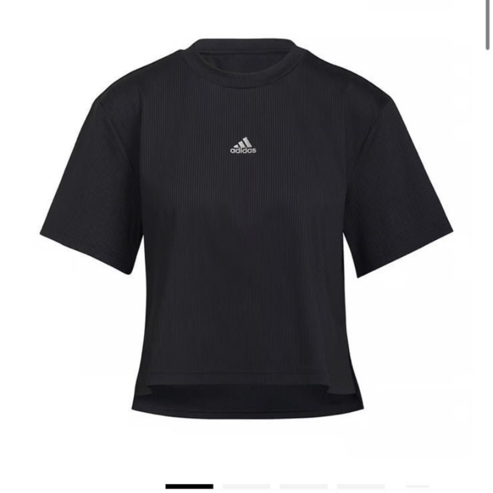 New Women’s Ribbed Loose Fit Adidas Top Size Small New w Tags